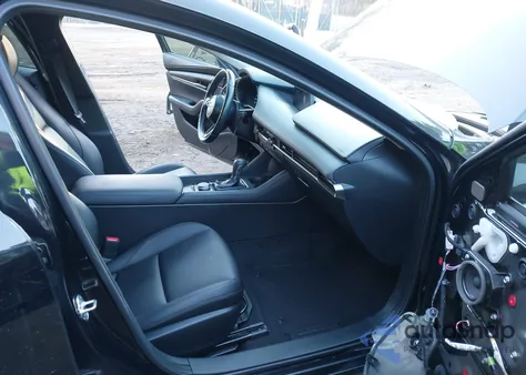 2021 Mazda Mazda3 Select z USA, uszkodzony, nr VIN JM1BPABL4M1338678